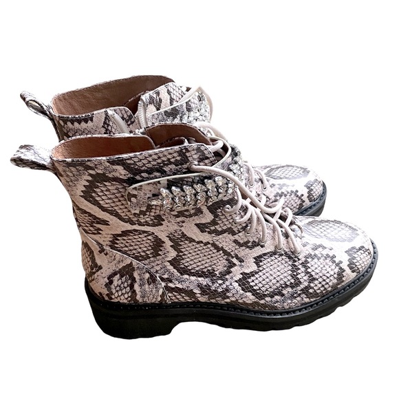 NWOB Antonio Melani Combat Boots - Picture 8 of 8